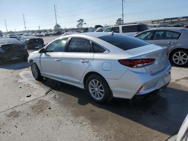 Obraz 2 z 2018 HYUNDAI SONATA SE 2018 z VIN 5NPE24AF2JH670776