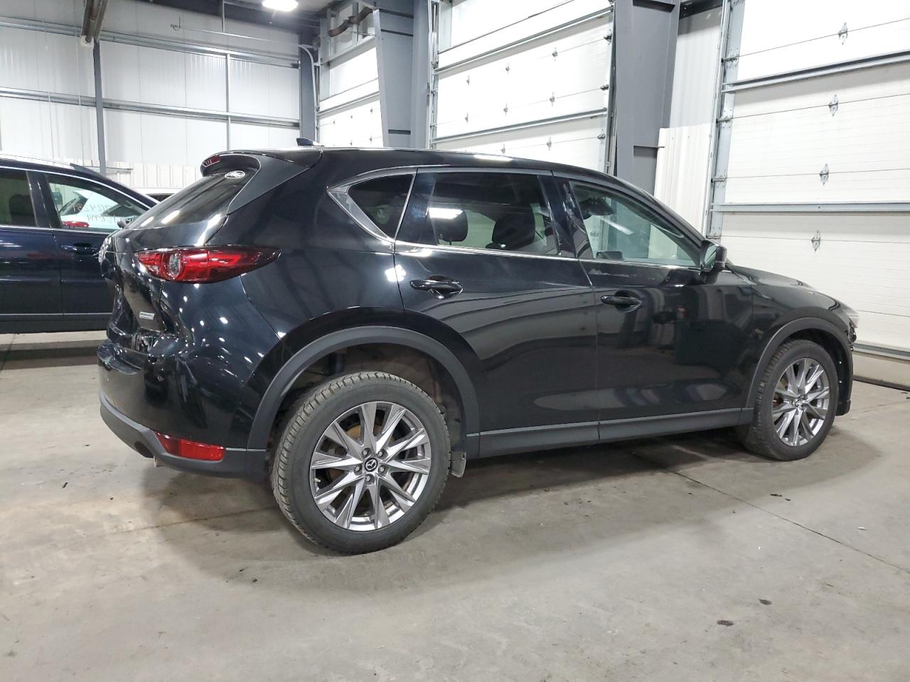 Obraz 3 z 2019 MAZDA CX-5 GRAND TOURING 2019 z VIN JM3KFBDM5K0652249