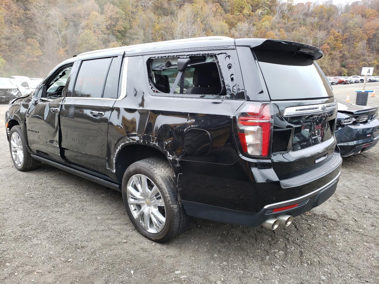 Изображение 2 2023 CHEVROLET SUBURBAN K1500 HIGH COUNTRY 2023 с VIN 1GNSKGKL9PR225257