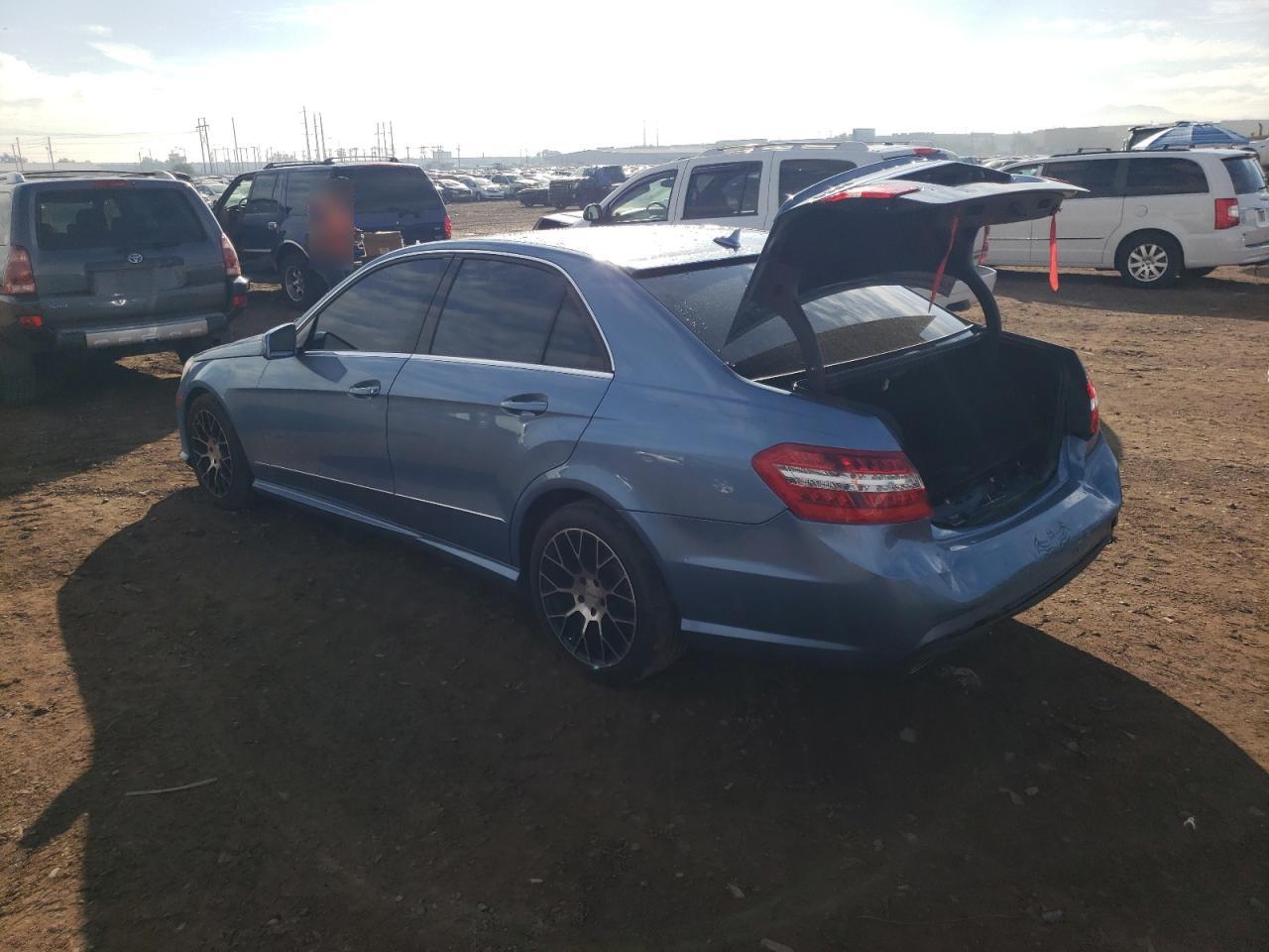 Obraz 2 z 2010 MERCEDES-BENZ E 350 2010 z VIN WDDHF5GB4AA052996