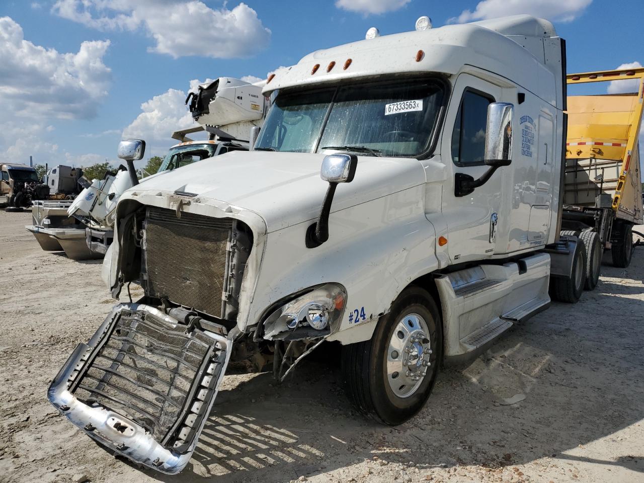 Obraz 2 z 2012 FREIGHTLINER CASCADIA 125  2012 z VIN 1FUJGLDRXCSBH5480