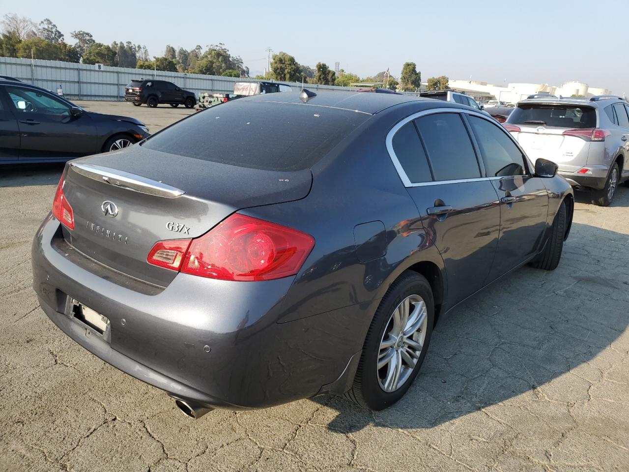 Image 3 of Infiniti G37 2010 with VIN JN1CV6AR0AM252049