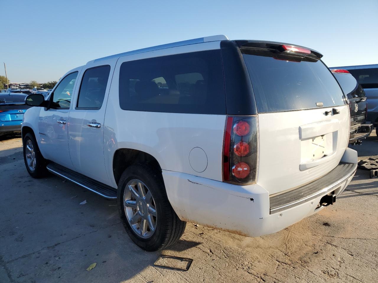 Изображение 2 2007 GMC YUKON XL DENALI 2007 с VIN 1GKFK66847J398150
