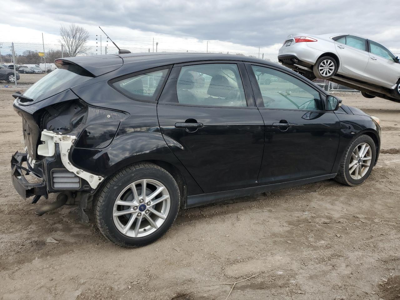 Изображение 3 2016 FORD FOCUS SE 2016 с VIN 1FADP3K21GL259608