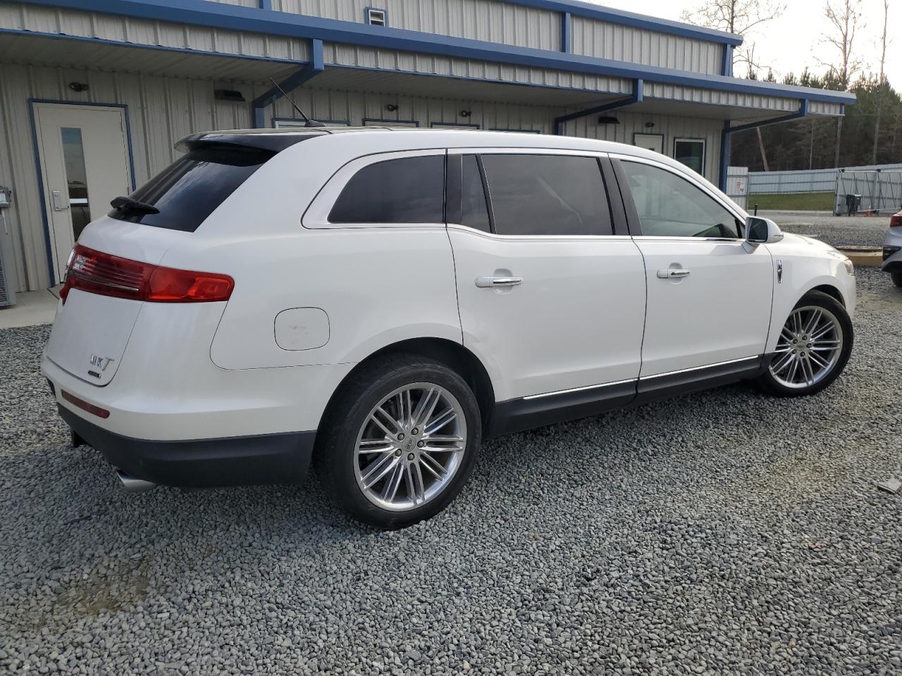 Image 3 of 2013 LINCOLN MKT  2013 with VIN 2LMHJ5AT0DBL56443