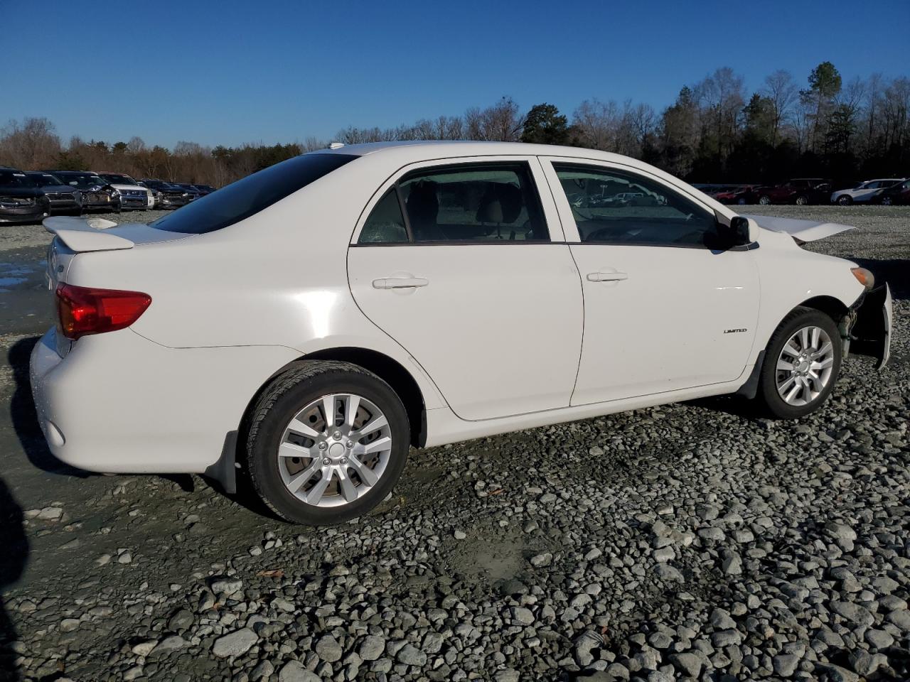 Obraz 3 z 2009 TOYOTA COROLLA BASE 2009 z VIN JTDBL40EX99027685