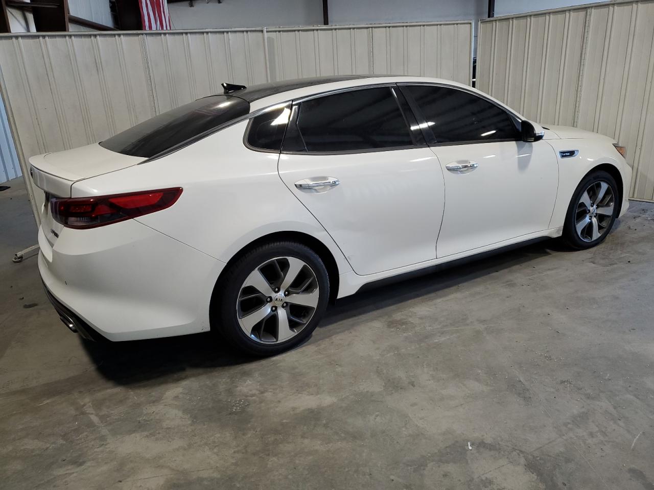 Obraz 3 z 2016 KIA OPTIMA SX 2016 z VIN 5XXGW4L28GG015453