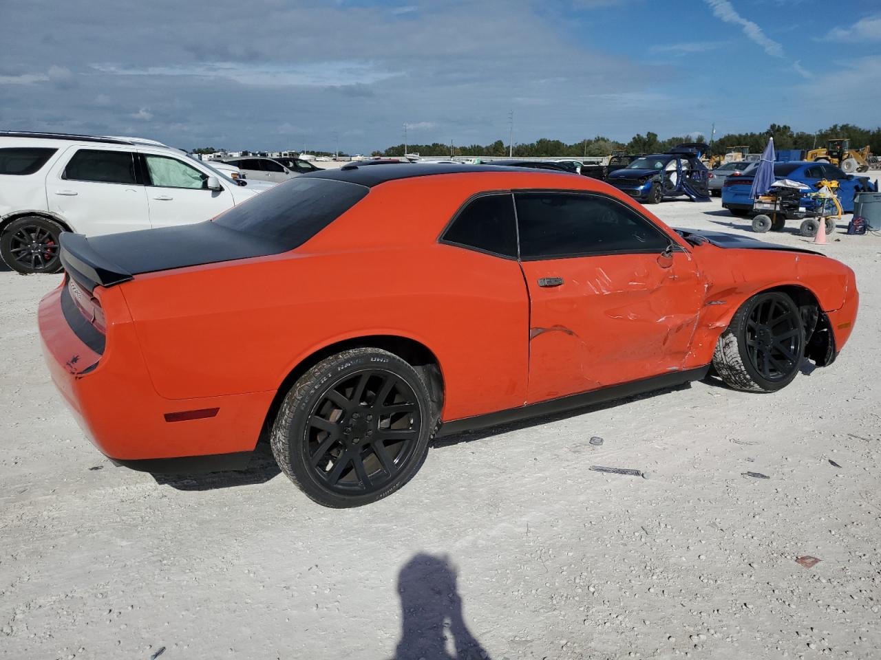 Image 3 of 2012 DODGE CHALLENGER R/T 2012 with VIN 2C3CDYBT1CH253582