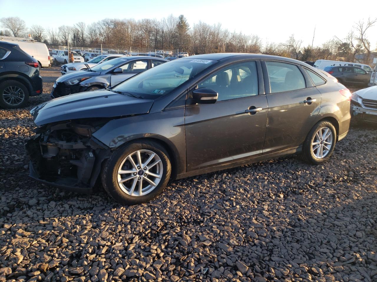 Image 1 of 2016 FORD FOCUS SE 2016 with VIN 1FADP3F29GL368165