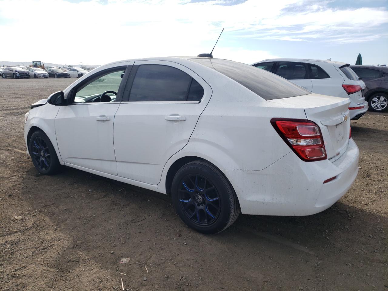 Obraz 2 z 2017 CHEVROLET SONIC PREMIER 2017 z VIN 1G1JF5SBXH4118374
