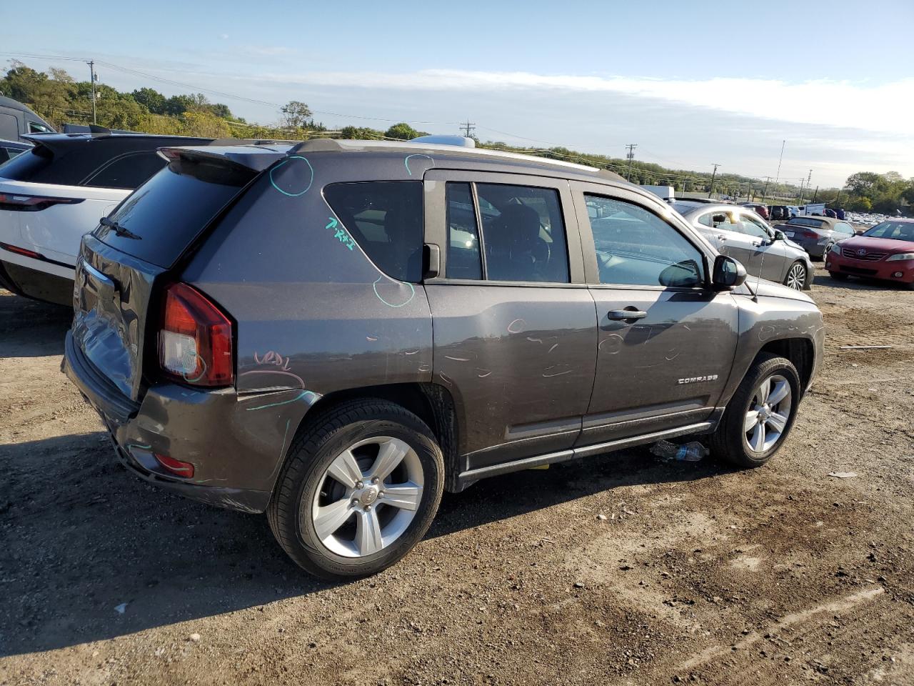Image 3 of Jeep Compass Latitude 2016 with VIN 1C4NJCEA8GD614917