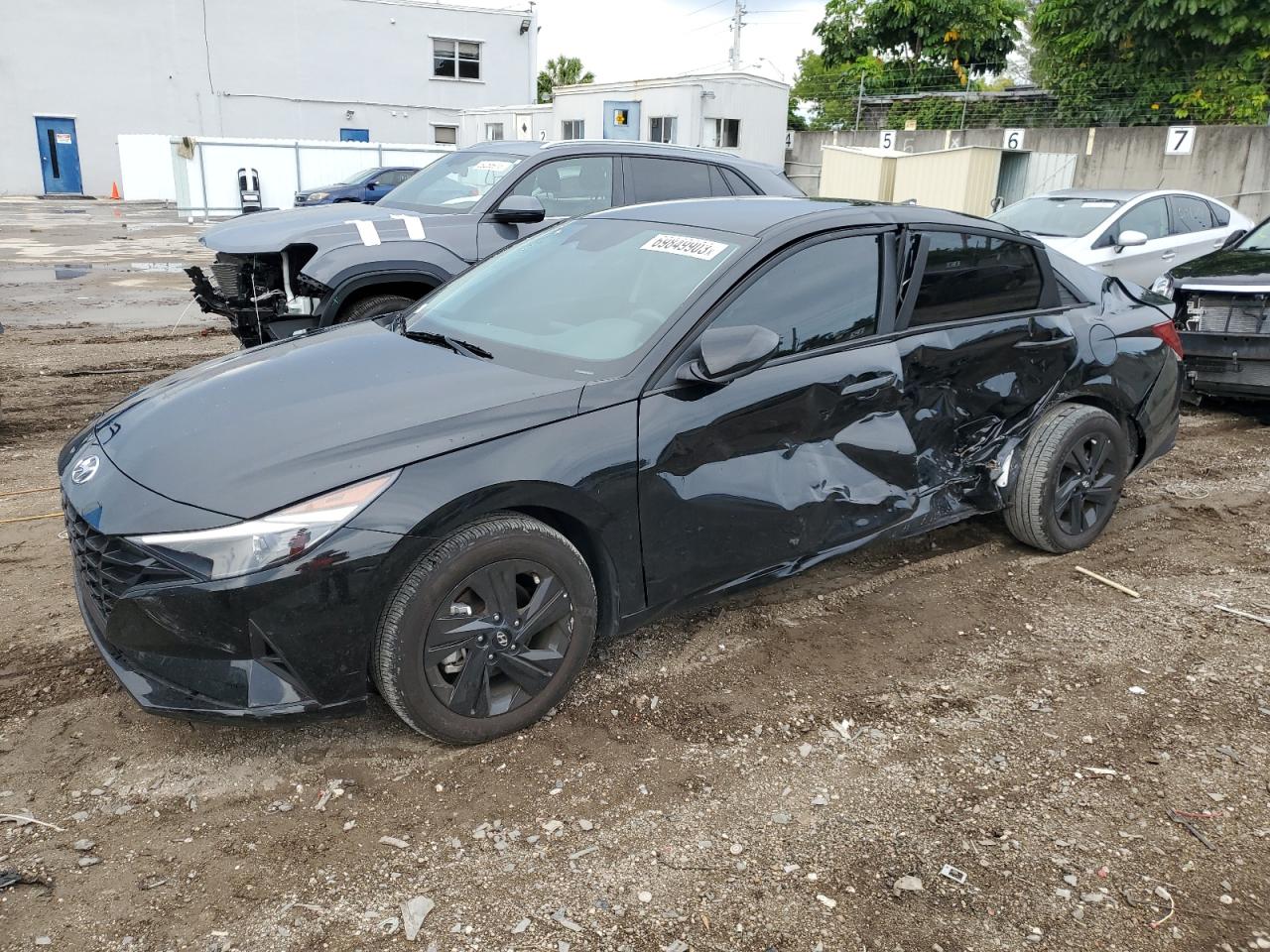 Image 1 of 2023 HYUNDAI ELANTRA SEL 2023 with VIN KMHLM4AG2PU547810