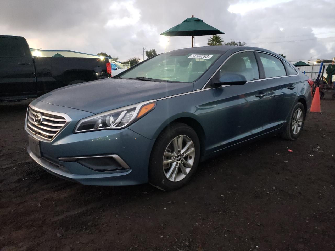 Изображение 1 2017 HYUNDAI SONATA SE 2017 с VIN 5NPE24AF5HH524513