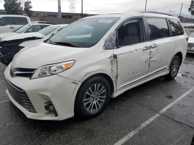2019 TOYOTA SIENNA XLE 2019 image