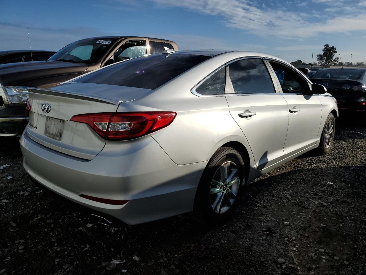 Изображение 3 2017 HYUNDAI SONATA SE 2017 с VIN 5NPE24AF7HH581912