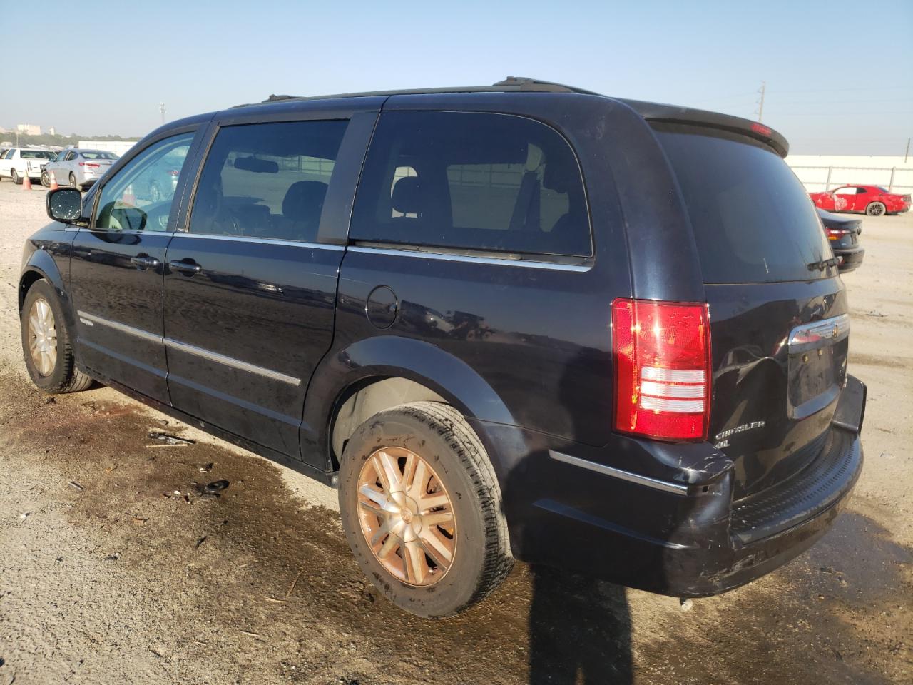 Изображение 2 2010 CHRYSLER TOWN & COUNTRY TOURING 2010 с VIN 2A4RR5DX8AR279944