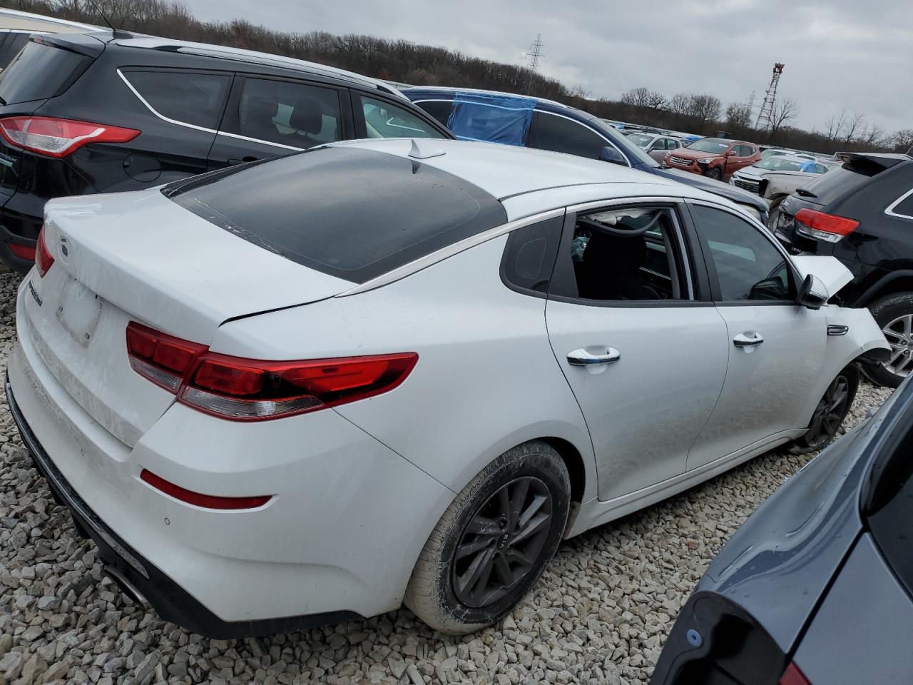 Obraz 3 z 2019 KIA OPTIMA LX 2019 z VIN 5XXGT4L30KG373009