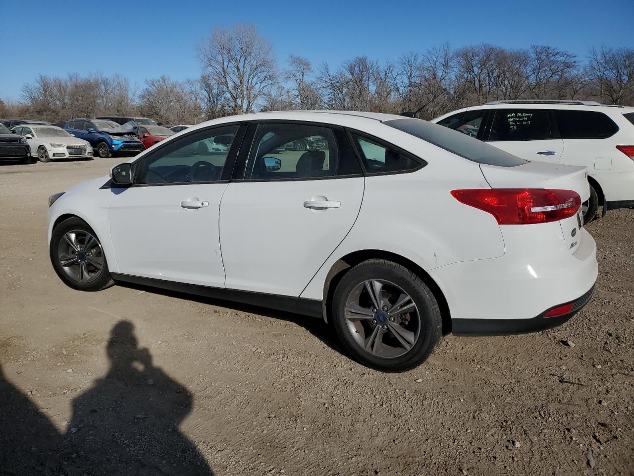 Image 2 of 2018 FORD FOCUS SE 2018 with VIN 1FADP3FE1JL246675