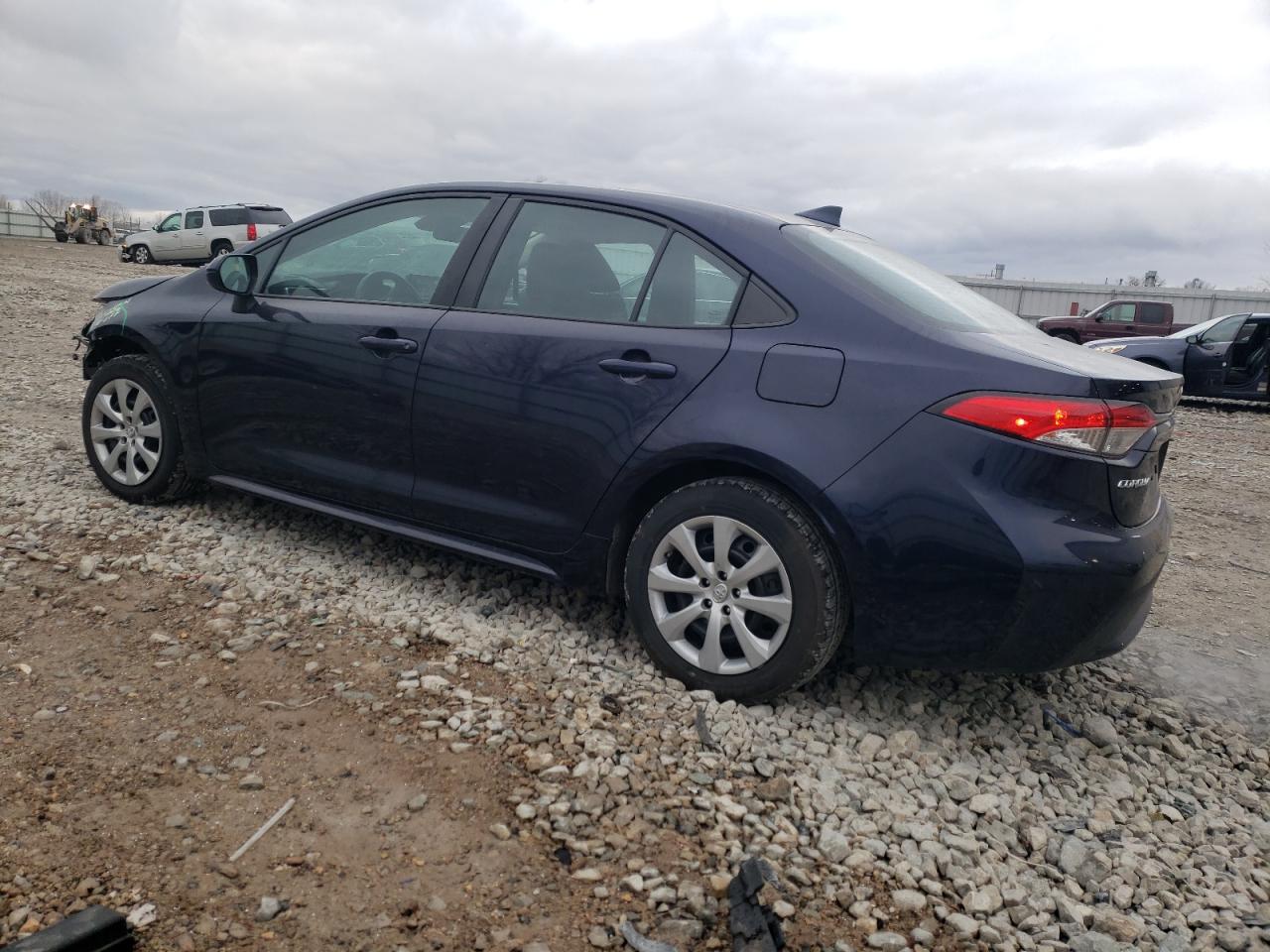 Image 2 of 2022 TOYOTA COROLLA LE 2022 with VIN 5YFEPMAEXNP298492