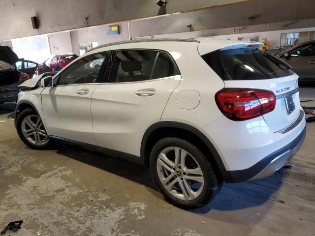 Image 2 of 2019 MERCEDES-BENZ GLA 250 4MATIC 2019 with VIN WDCTG4GB5KU016496
