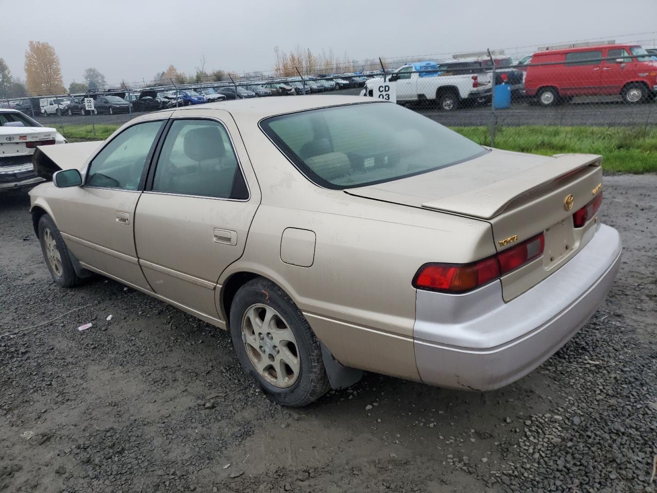 Image 2 of 1998 TOYOTA CAMRY LE 1998 with VIN JT2BF28K6W0101568