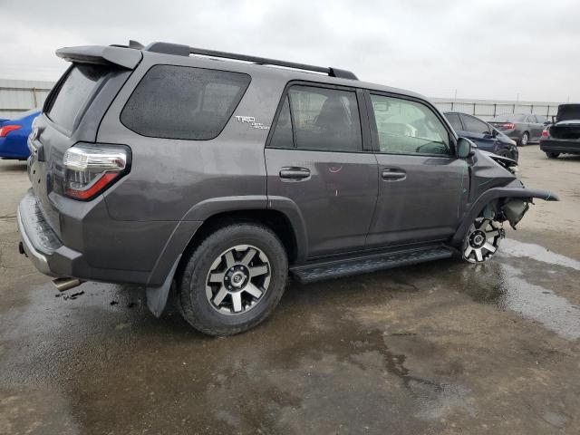 Obraz 3 z 2019 TOYOTA 4RUNNER SR5 2019 z VIN JTEBU5JRXK5698786