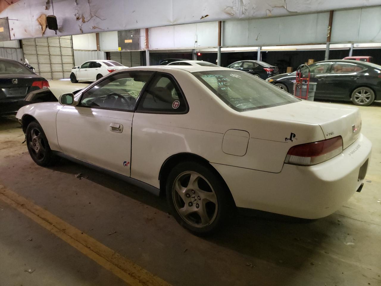 Obraz 2 z 1999 HONDA PRELUDE  1999 z VIN JHMBB6246XC001604
