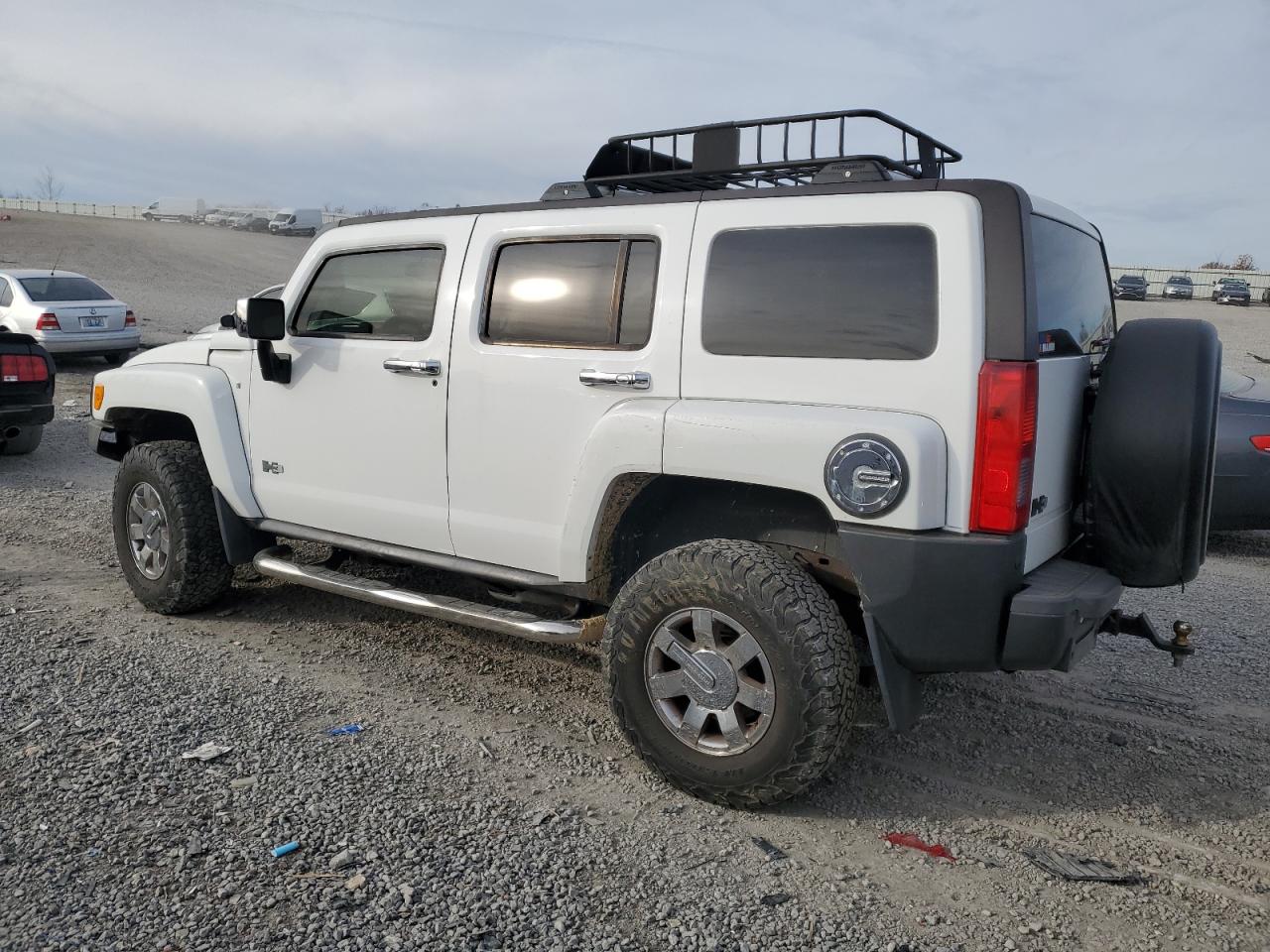 Изображение 2 2007 HUMMER H3  2007 с VIN 5GTDN13E178157170