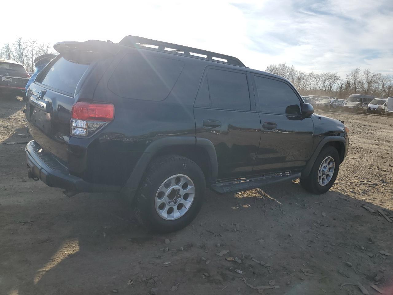Изображение 3 2013 TOYOTA 4RUNNER SR5 2013 с VIN JTEBU5JR9D5111058