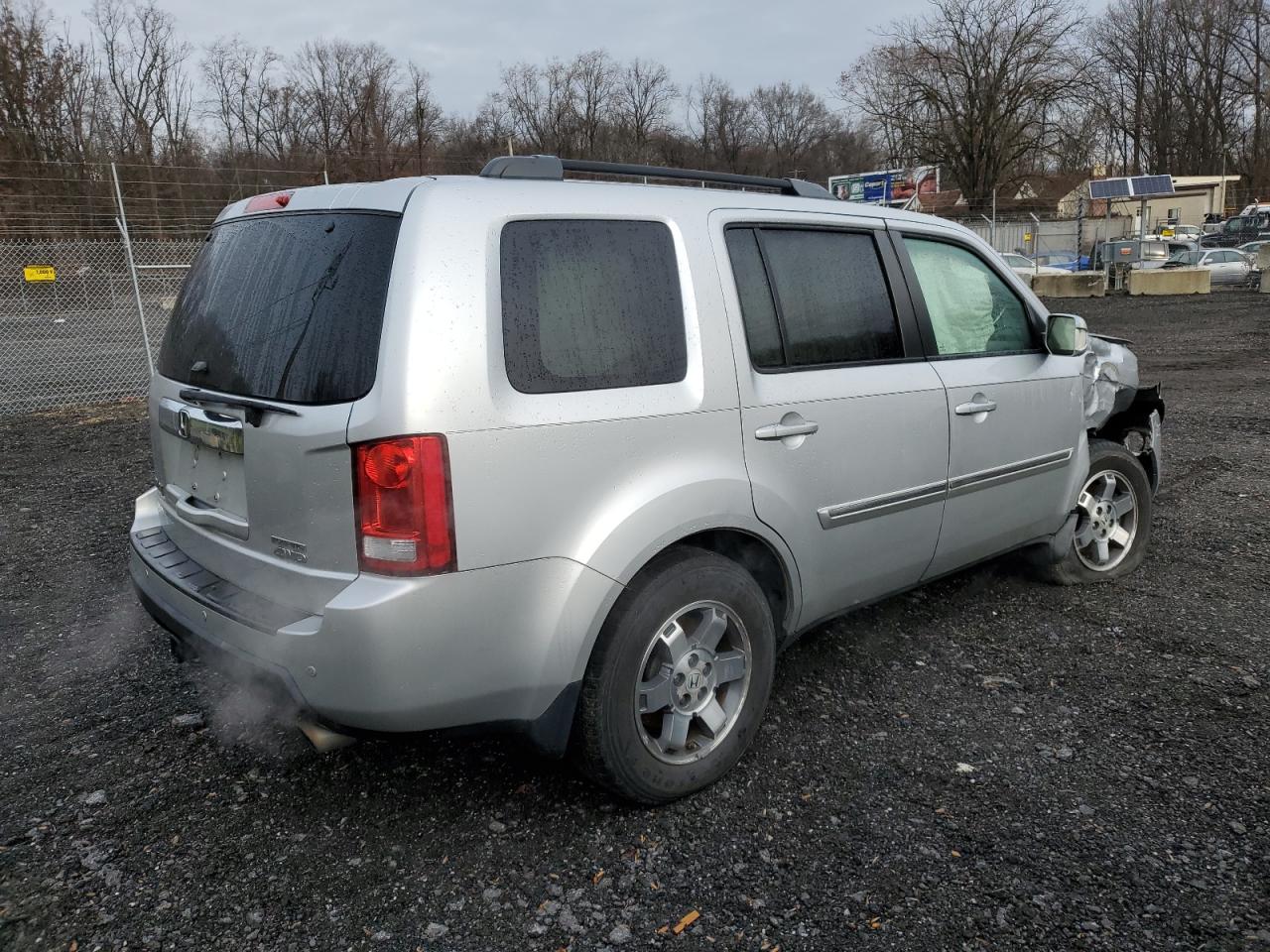 Image 3 of 2009 HONDA PILOT TOURING 2009 with VIN 5FNYF489X9B042721