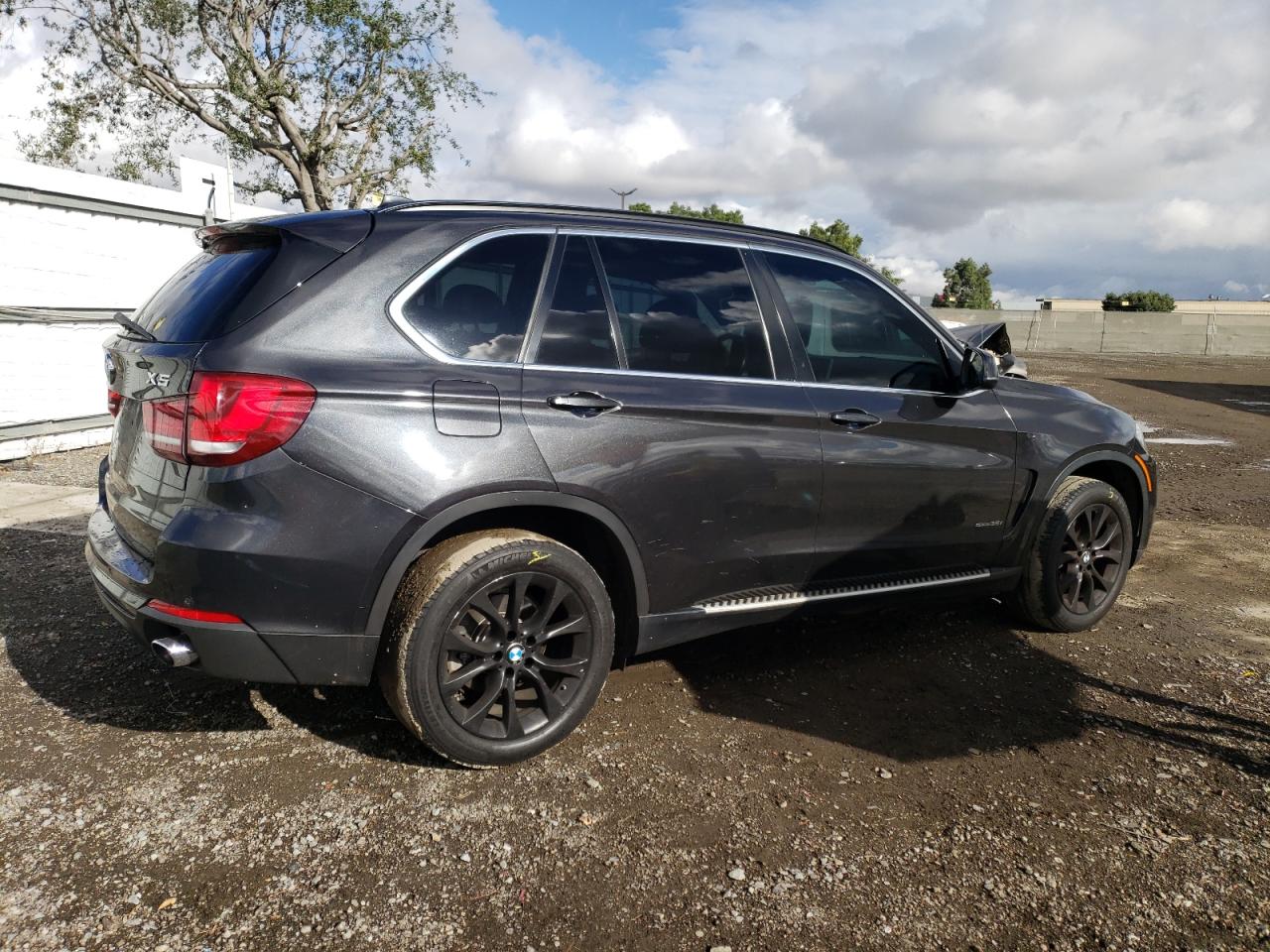Obraz 3 z 2016 BMW X5 SDRIVE35I 2016 z VIN 5UXKR2C52G0R71625