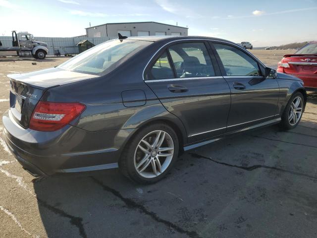 Obraz 3 z 2014 MERCEDES-BENZ C 300 4MATIC 2014 z VIN WDDGF8AB1ER319251