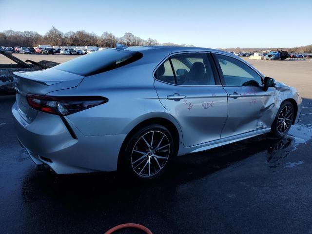 Obraz 3 z 2021 TOYOTA CAMRY SE 2021 z VIN 4T1G11AK1MU585814