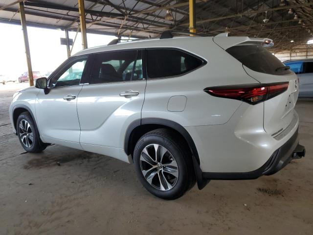 Изображение 2 2022 TOYOTA HIGHLANDER XLE 2022 с VIN 5TDHZRBH5NS244585