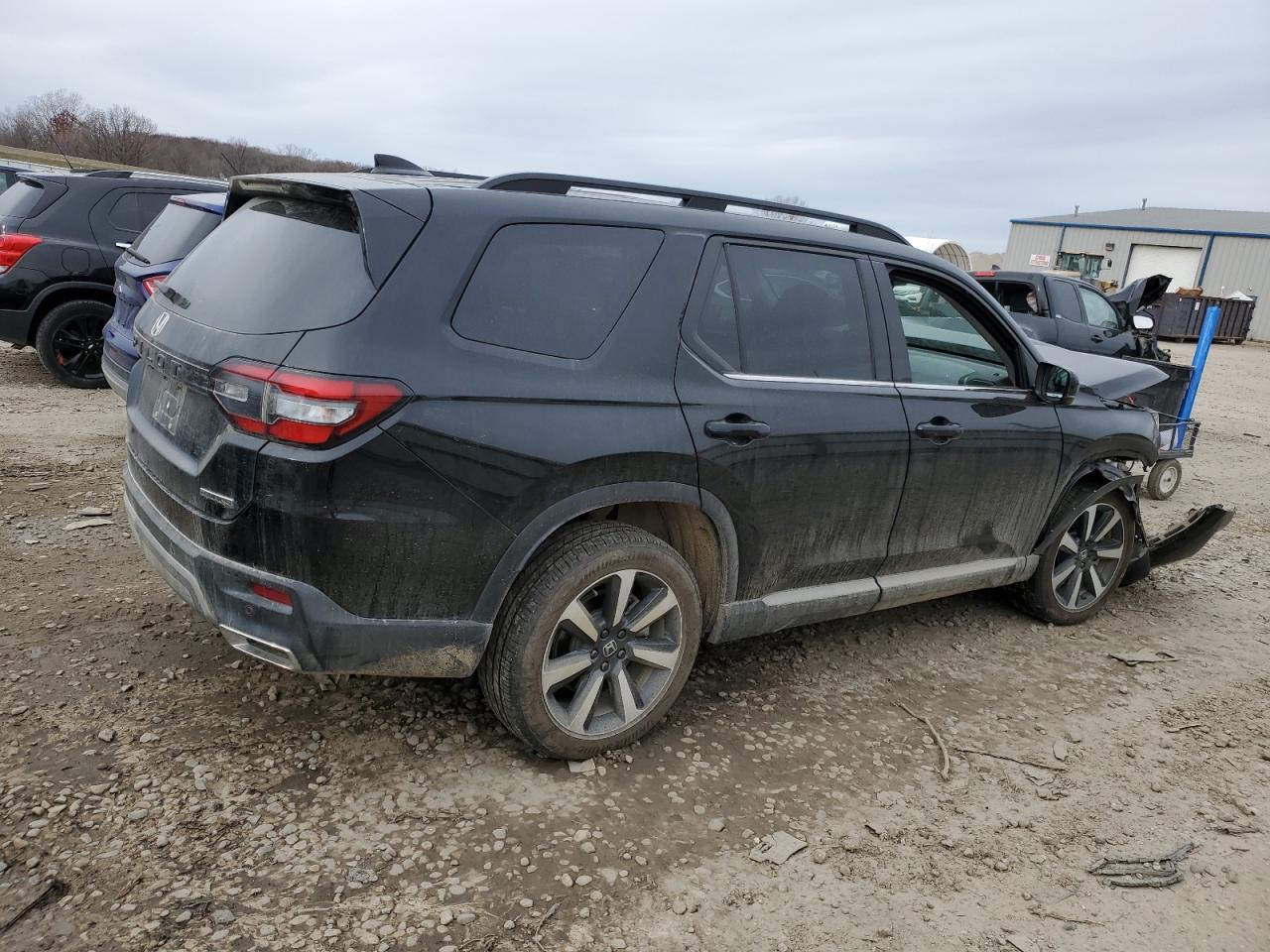 Image 3 of 2023 HONDA PILOT TOURING 2023 with VIN 5FNYG1H73PB030756