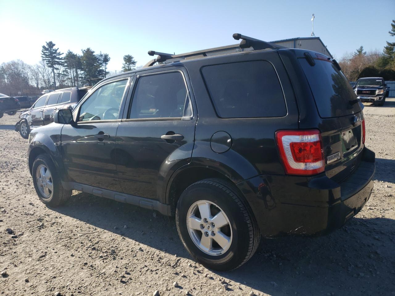 Image 2 of 2011 FORD ESCAPE XLT 2011 with VIN 1FMCU9DG7BKB03934