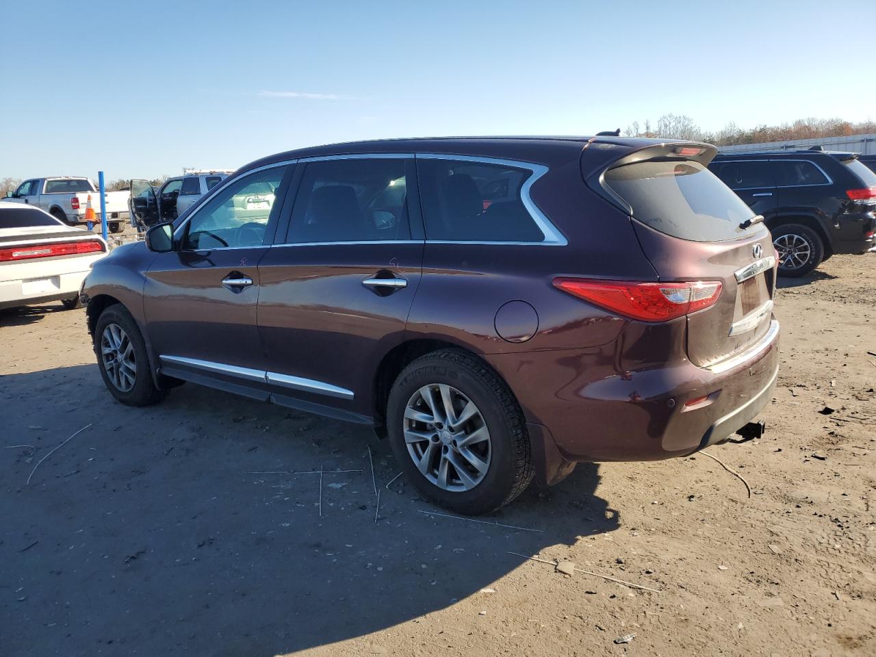 Image 2 of 2013 INFINITI JX35  2013 with VIN 5N1AL0MM3DC317568