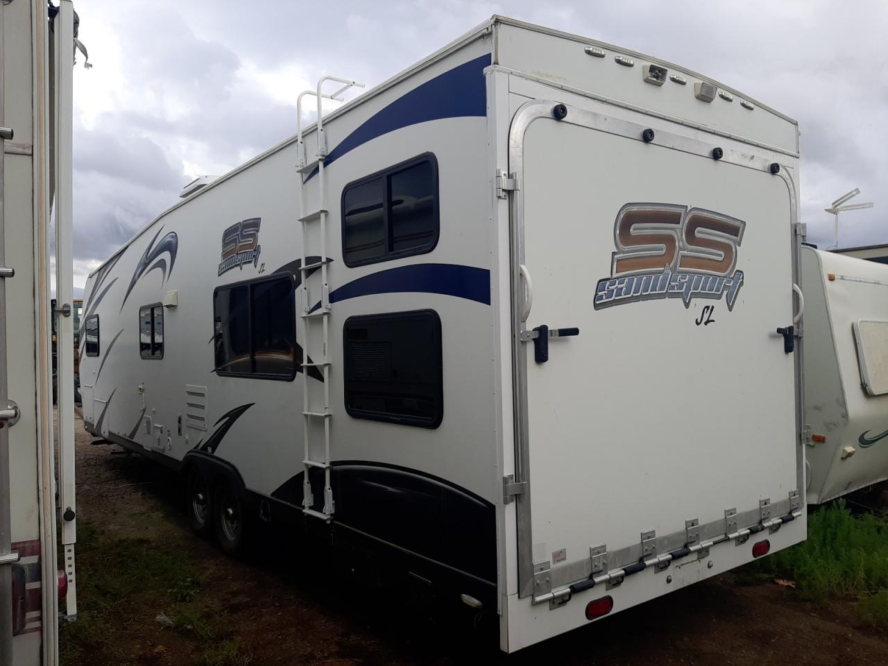 Image 3 of 2013 SAND TRAILER 2013 with VIN 5UYCN3426DR015030