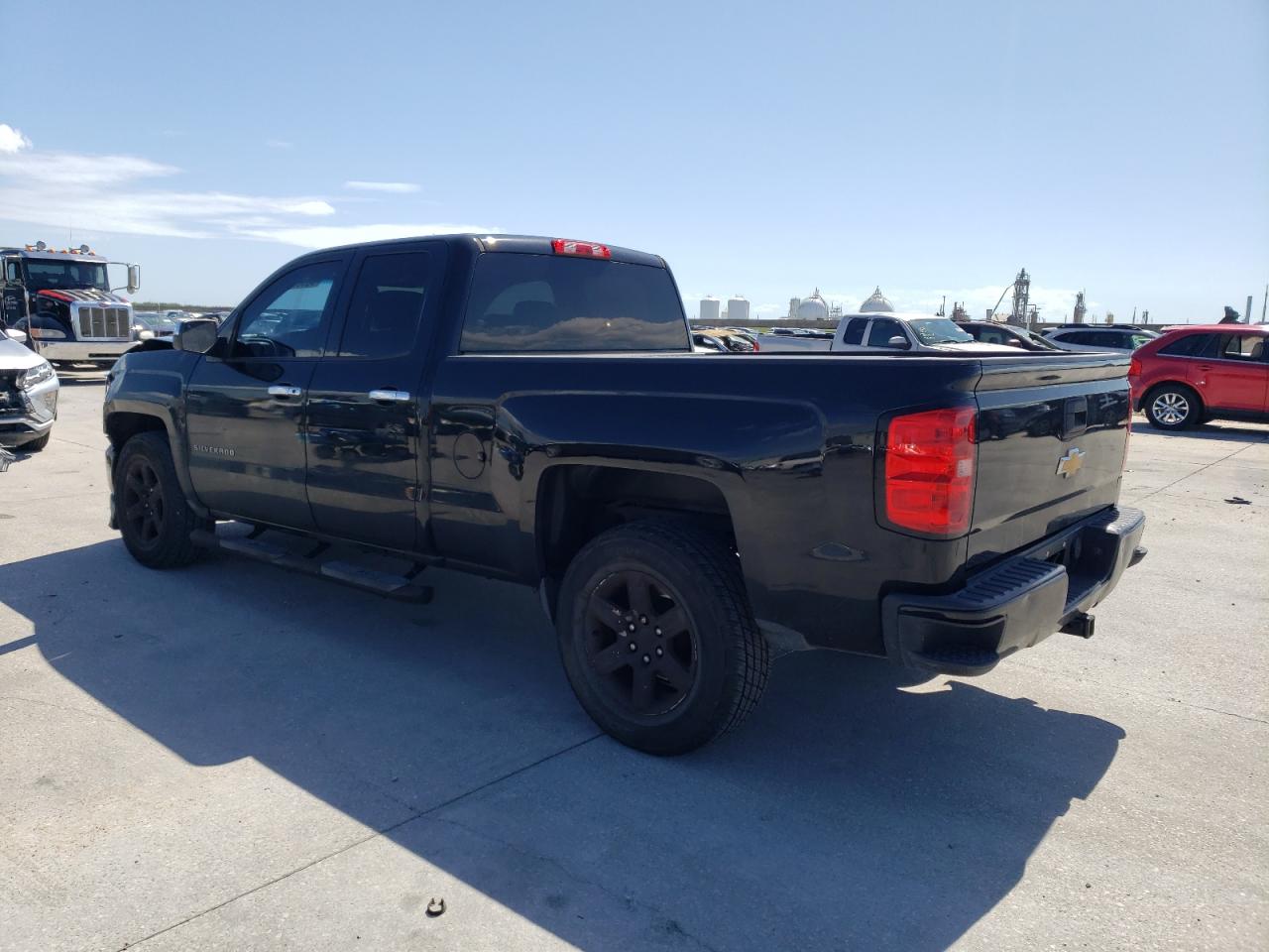 Image 2 of 2016 CHEVROLET SILVERADO C1500 CUSTOM 2016 with VIN 1GCRCPEC8GZ230112