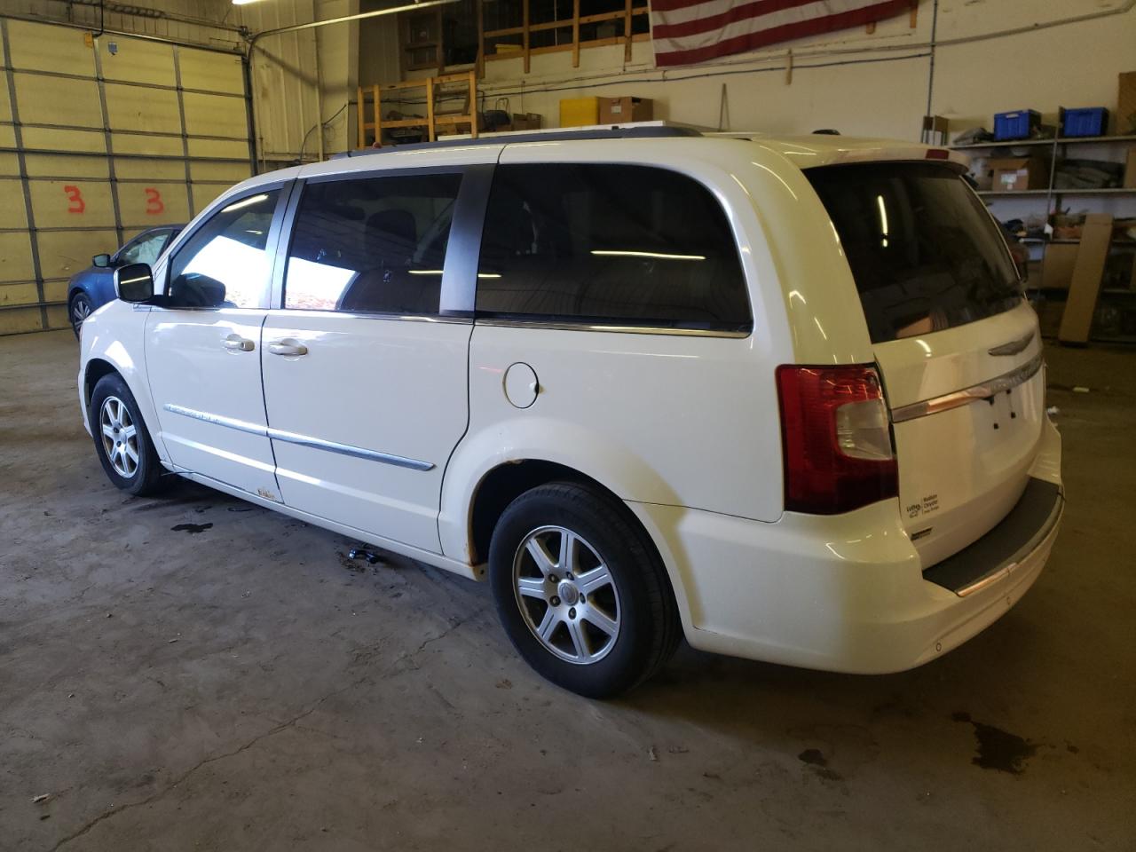 Image 2 of 2011 CHRYSLER TOWN & COUNTRY TOURING 2011 with VIN 2A4RR5DG3BR739559