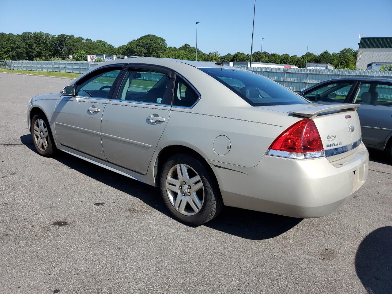 Image 2 of 2011 CHEVROLET IMPALA LT 2011 with VIN 2G1WG5EK5B1332934