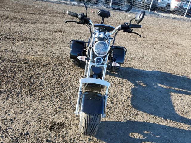 Image 2 of 2024 ELEC SCOOTER 2024 with VIN R36CP3000NA012331