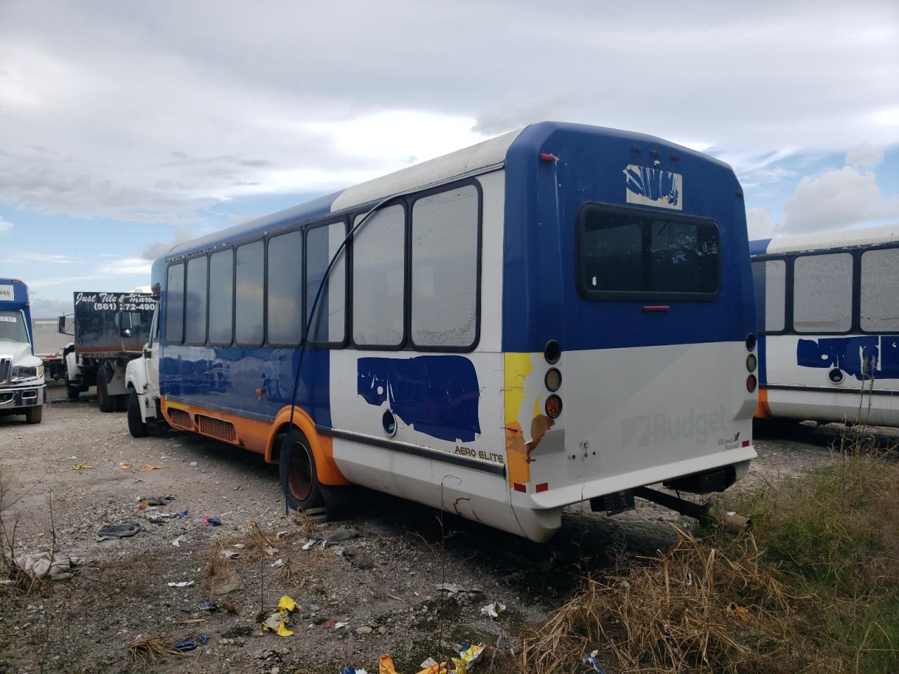 Image 3 of 2015 IC CORPORATION 3000 AC 2015 with VIN 5WEXWSKK7FH677819