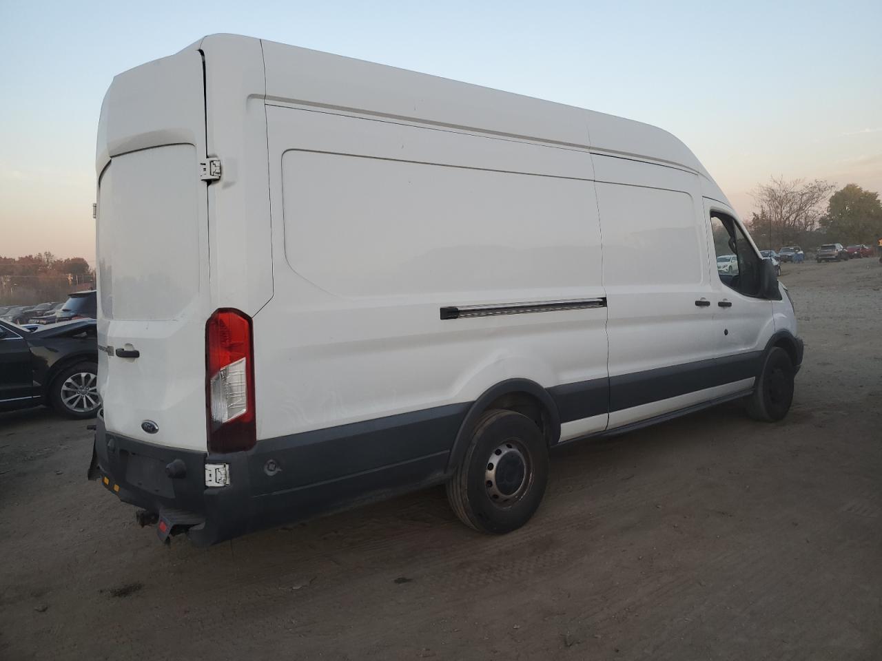 Image 3 of 2016 FORD TRANSIT T-250 2016 with VIN 1FTYR3XM9GKB05959