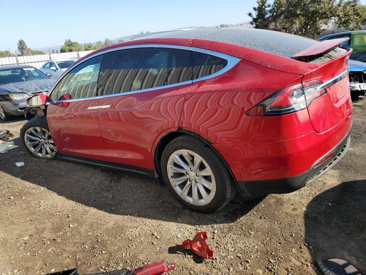 Изображение 2 2020 TESLA MODEL X  2020 с VIN 5YJXCAE2XLF283079