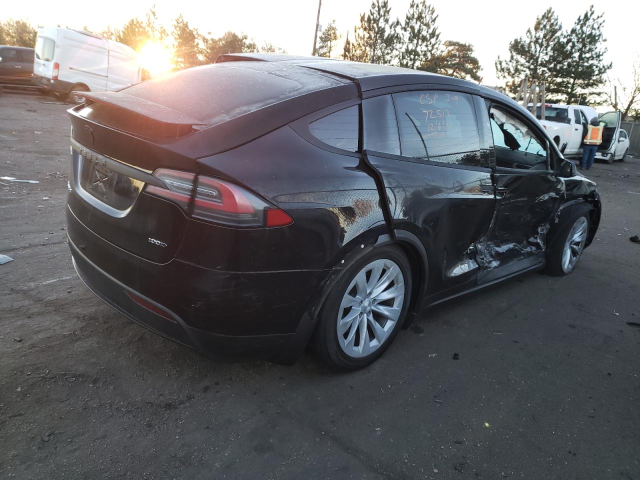 Изображение 3 2017 TESLA MODEL X  2017 с VIN 5YJXCBE21HF072611