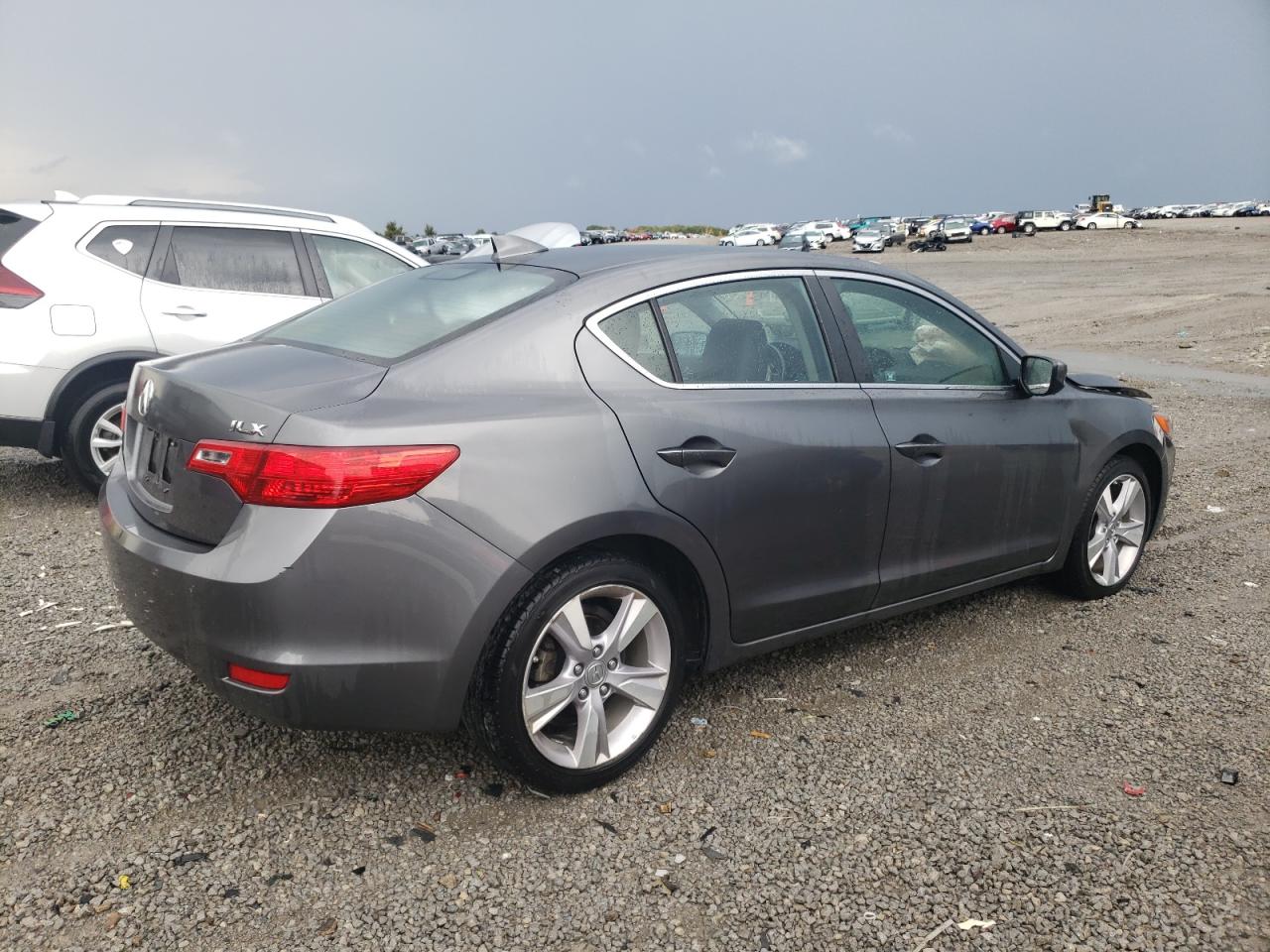 Изображение 3 2013 ACURA ILX 20 PREMIUM 2013 с VIN 19VDE1F53DE005520