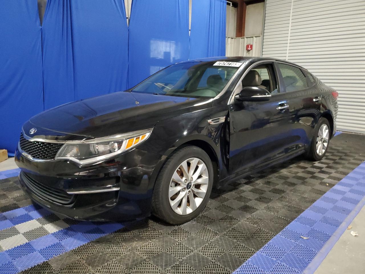 Obraz 1 z 2016 KIA OPTIMA LX 2016 z VIN 5XXGT4L32GG069266