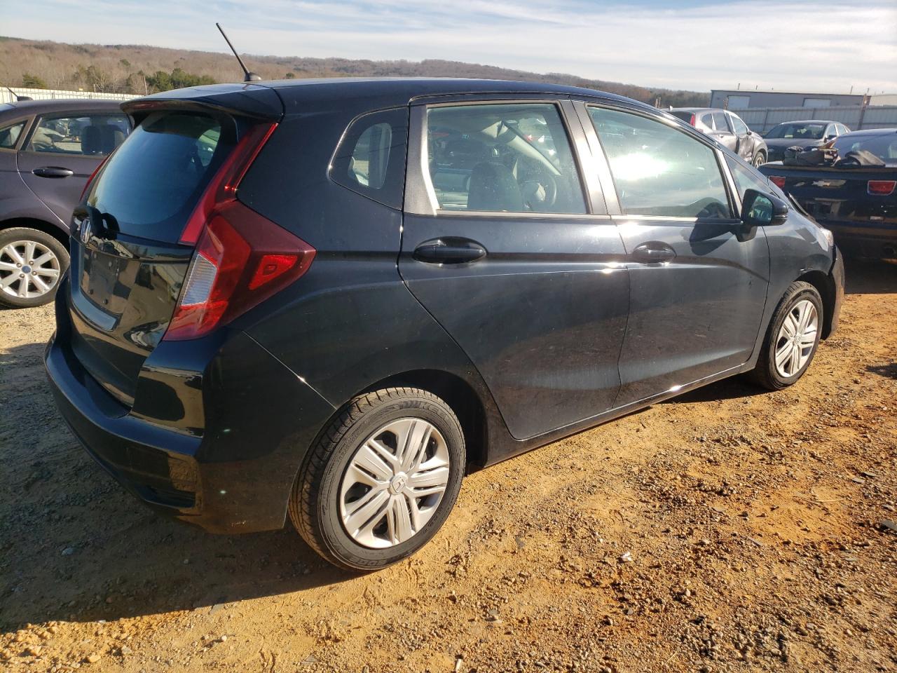 Изображение 3 2019 HONDA FIT LX 2019 с VIN 3HGGK5H40KM750528