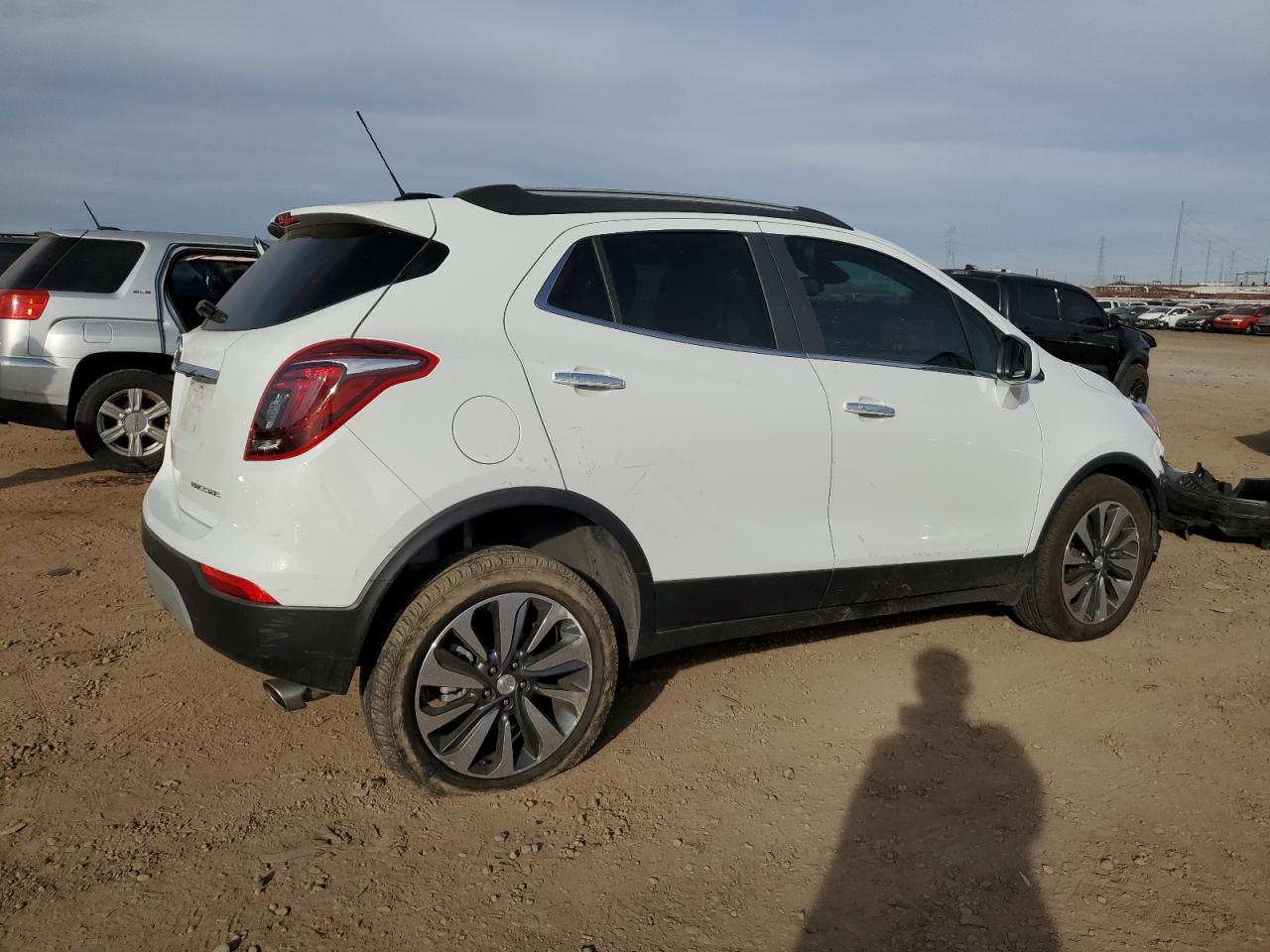 Obraz 3 z 2022 BUICK ENCORE PREFERRED 2022 z VIN KL4CJASM9NB525404